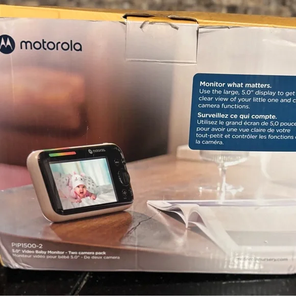 Motorola 5.0 Video Baby Monitor, Dual Cameras- Brand New In Box